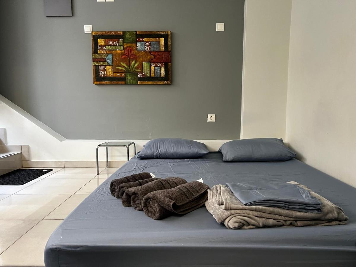 Budget Private In The Center Athen